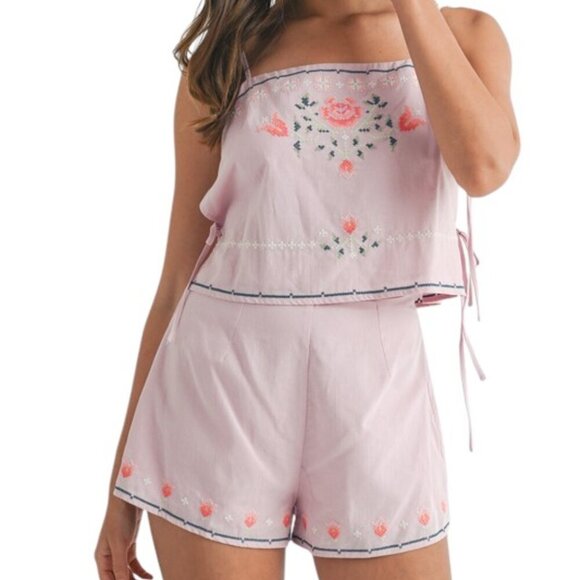 Pink Floral Embroidered Crop Top and Shorts Set Womens Spring Outfit Summer Set - Picture 1 of 6